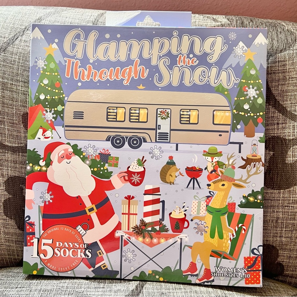 Glamping Through the Snow-15 Days of Socks-
Sealed Gift Boxed SET-Sz 4-10
